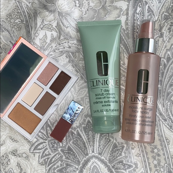 Clinique Other - Clinique Summer Essentials